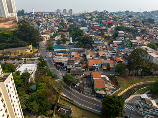 imagens aéreas impressionantes da cidade de Osasco, destacando seus principais pontos e oferecendo uma perspectiva única e ampla para valorizar projetos e promover a beleza urbana.