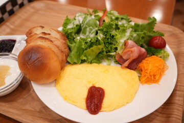 Morning Breakfast, Plain Egg Omelet - モーニング セット 朝食 オムレツ