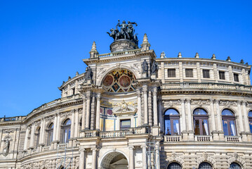 Obraz premium Semperoper opera house and concert hall on the Theaterplatz square in the historic centre of Dresden, Germany