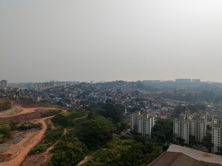imagens aéreas impressionantes da cidade de Osasco, destacando seus principais pontos e oferecendo...