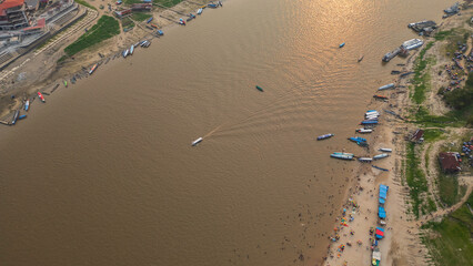 BEACHES ON THE AMAZON RIVER, DURING THE LOW RIVER SEASON, SANDY BEACHES ARE FORMED ON THE AMAZON RIVERS, THE DROUGHT IS INTENSE