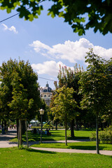 Naklejka premium park in the city