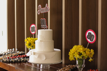 mesa de doces no aniversário