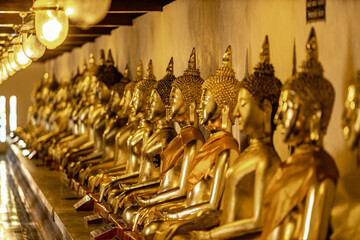 Background of the religious tourist attraction Wat Phra Sri Rattana Mahathat Worahawihan There is a pair of Buddha statues in Phitsanulok. Tourists often come to pay respect.