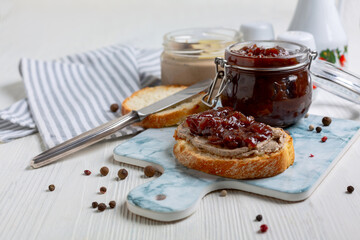 Red onion confiture.