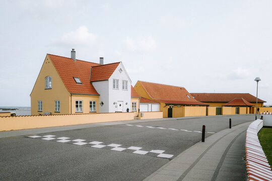 gelbe H&auml;user in Hirtshals