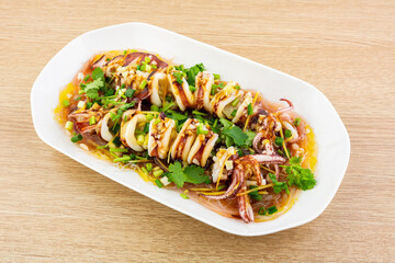 Steamed squid with vermicelli