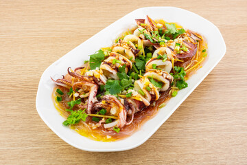 Steamed squid with vermicelli