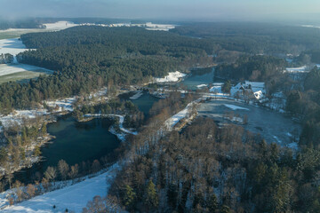 Frostiger Wintermorgen im Fränkischen Seenland am Brombachsee nahe der Mandlesmühle
