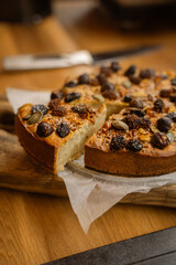 slice of bread with raisins