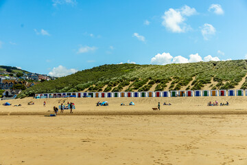 Fototapeta premium Ein fantastischer Sonnenuntergang an der Küste von North Devon bei Woolacombe - Vereinigtes Königreich