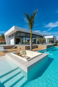 Luxury Mediterranean villa with pool and modern design