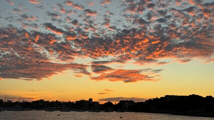 sunset in the field, sol, nubes, puesta de sol