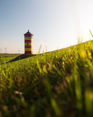 Pilsum Leuchtturm - Nordsee - Deich