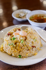 炒飯、チャーハン、町中華、五目炒飯、五目チャーハン、エビチャーハン