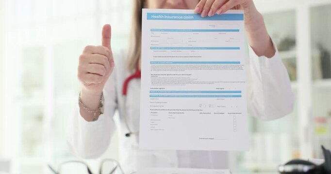 Successful consultation on health insurance in a clinic