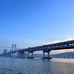 Fototapeta premium Sunset, sea, bubble, city, fun daily life