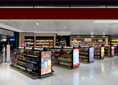 Airport free shop
Editorial photo, mockup. Background for architects, and graphic designers.
No Generative AI was not used.
Milan, Italy - 08. 26. 2023