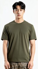 Obraz premium Man wearing a green t-shirt and camo pants. AI Generated