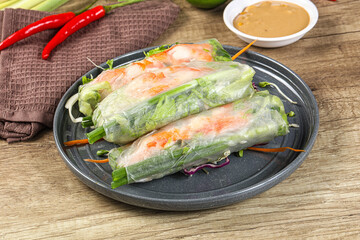 Vietnamese spring roll with prawn and salad