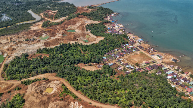 Nickel extraction, and effects on environment, in East Sulawesi, Indonesia.