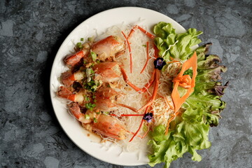 Thai food is famous for its delicious, spicy food and spaghetti. Soft and smooth carbonara.