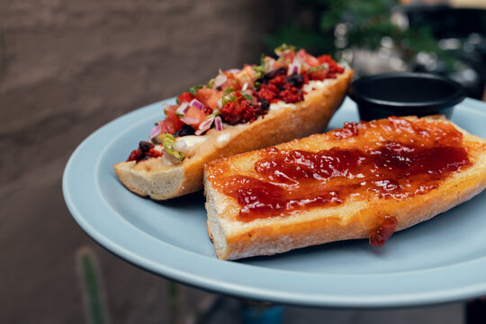 Platillo Mexicano molletes dulce o salado