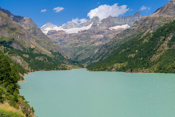 Obraz premium Lago della Diga di Place Moulin, Valpelline, Valle D'Aosta