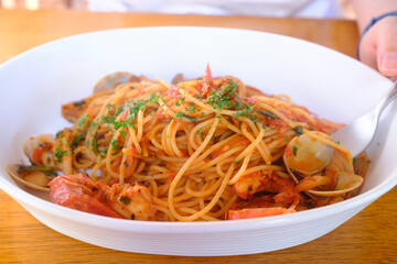 トマトソースのパスタ