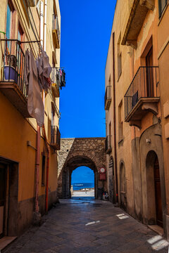 narrow street in the town, Sicili