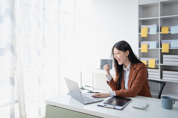 woman happiness plans for financial success by integrating budget and marketing strategies to...