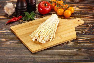 Japanese delicacy raw mushroom Shimeji