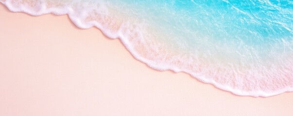 Obraz premium Beautiful tropical white sand beach with foam waves and a transparent sea, seen from above.