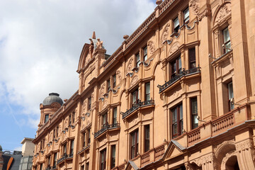 Altbaufassaden im Zentrum von London