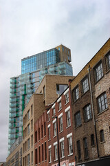 Fassaden von Altbauten im London East End