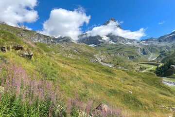 alpi italiane a cervinia, italia, agosto 2024, italian alps in cervinia, italy, august 2024