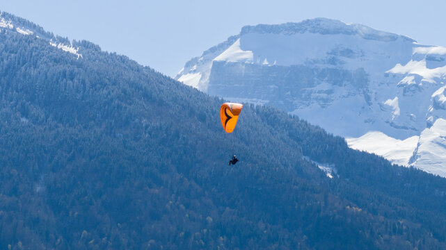 Parapente &agrave; Samo&euml;ns photo en drone
