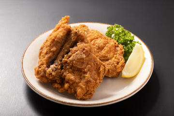 骨付きフライドチキン（岩手県産　いわい鶏）