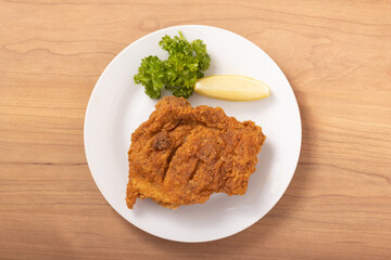 骨付きフライドチキン（岩手県産　いわい鶏）