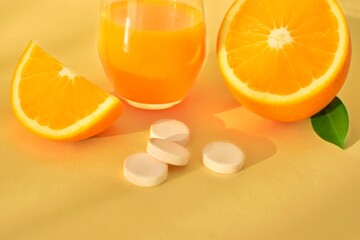 Effervescent tablets, orange juice and orange.  Vitamin C, prevention and treatment of cold