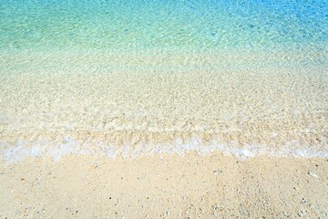 夏イメージ、沖縄の透き通った海