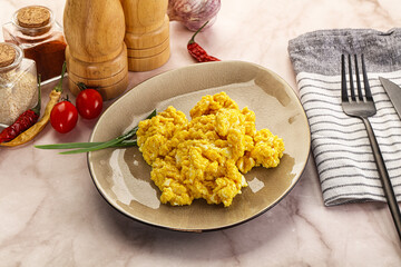 Scrambled egg in the bowl