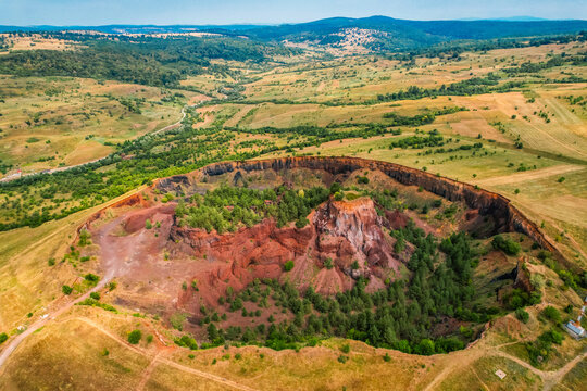 Volcano of Romania. The Racos volcano is the oldest volcano in the region transylvania. Vulcanul Racos