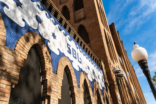 Ehemalige Stierkampf Arena La Monumental in Barcelona, Spanien