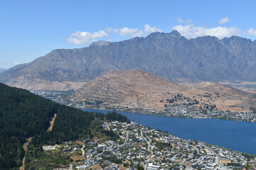Hiking up the beautiful Ben Lomond mountain outside of Queenstown, New Zealand