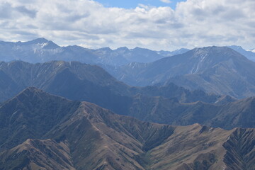 Fototapeta premium Hiking up the beautiful Ben Lomond mountain outside of Queenstown, New Zealand