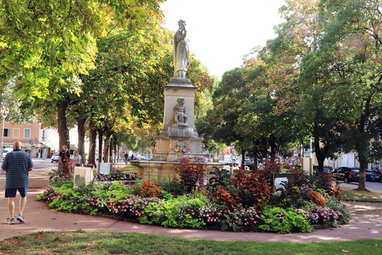 Park in Chalon sur Sa&ocirc;ne Burgundy France
