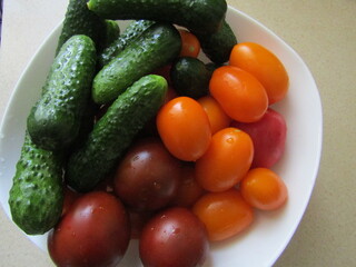 vegetables on a plate