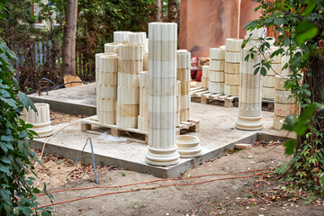 classic palletized columns for building a pergola stand in the backyard in the garden