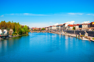 Obraz premium Po river aerial panoramic view, Turin